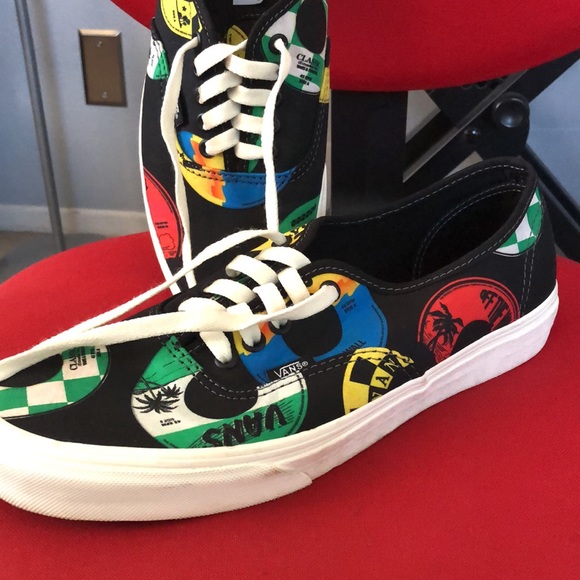 Unique classic Vans sneakers brand new no tags - Picture 2 of 9